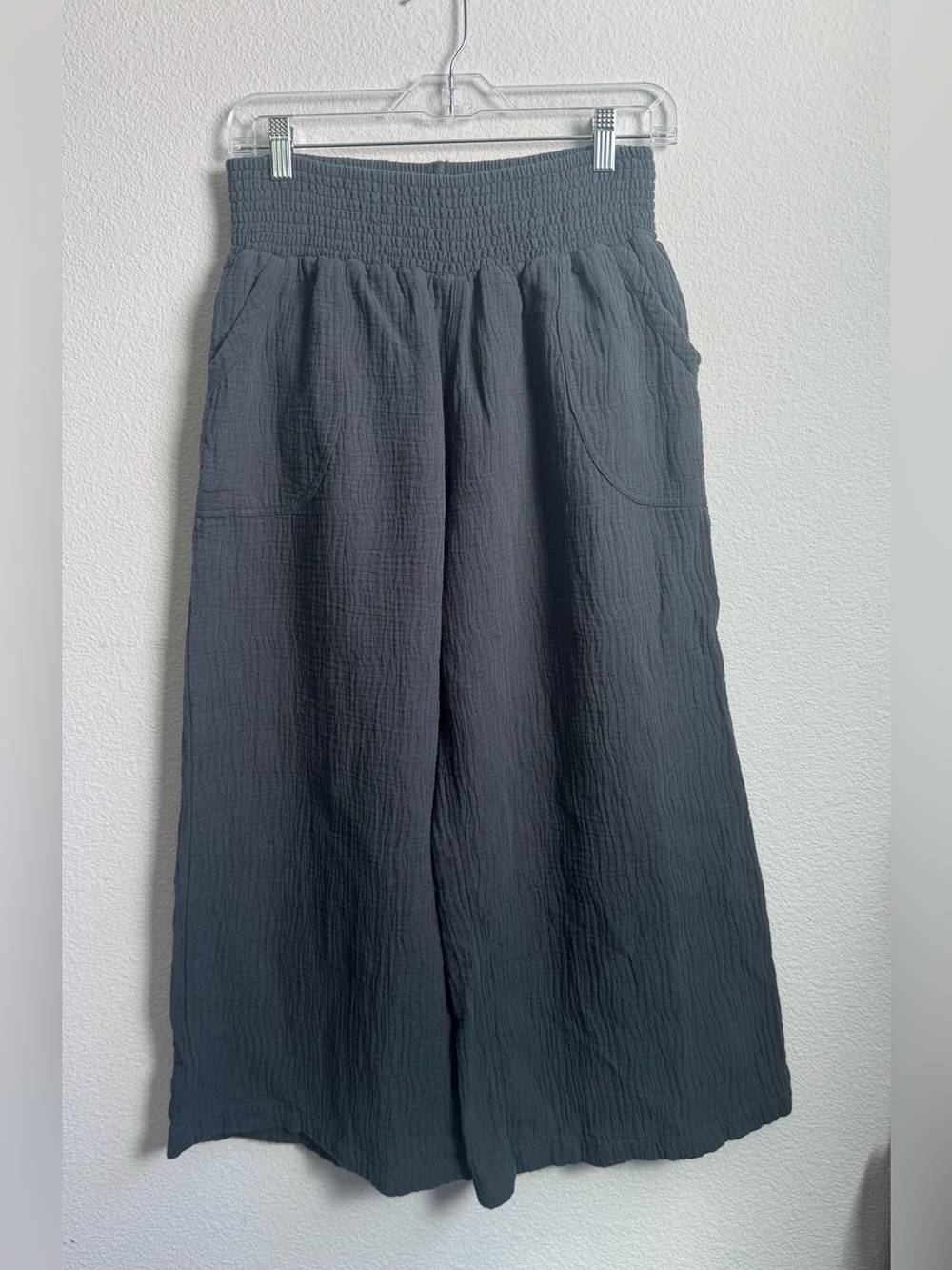 ✨ Nomad the Label Sadhu Wide Leg Gauze Pants in Charcoal ✨ M